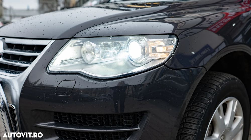 Volkswagen Touareg - 12