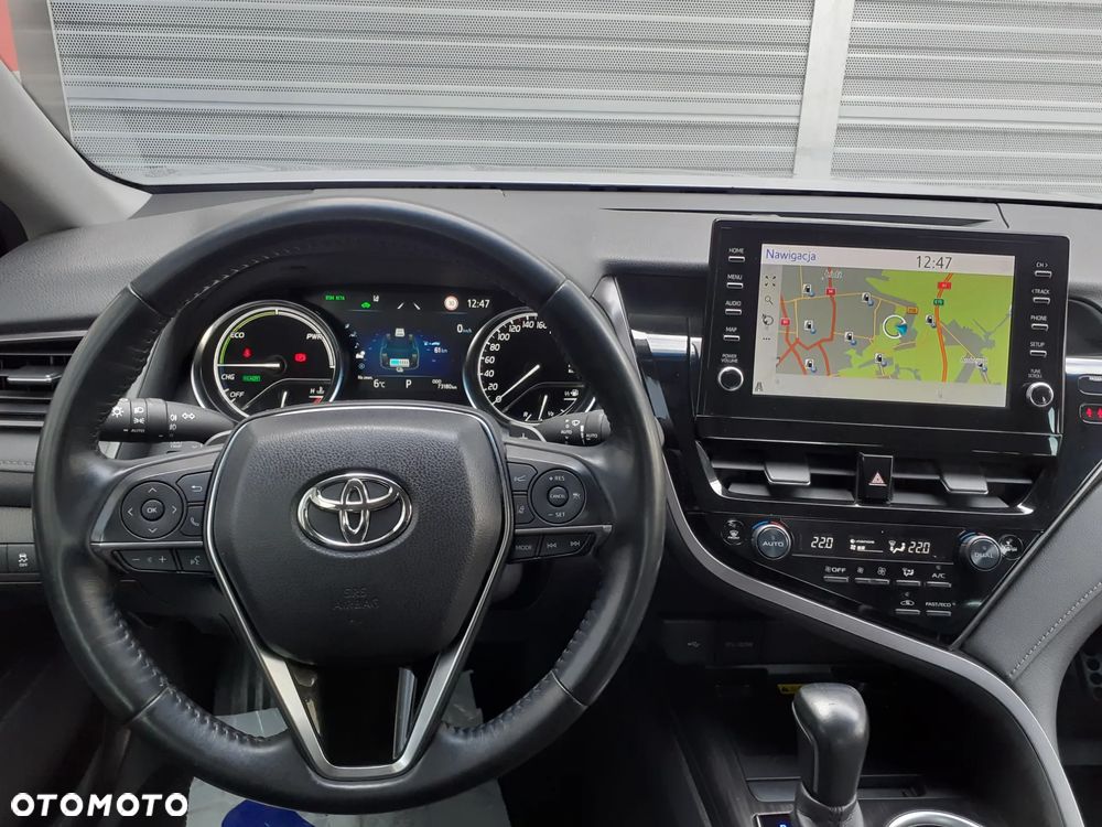 Toyota Camry 2.5 Hybrid Executive CVT - 9