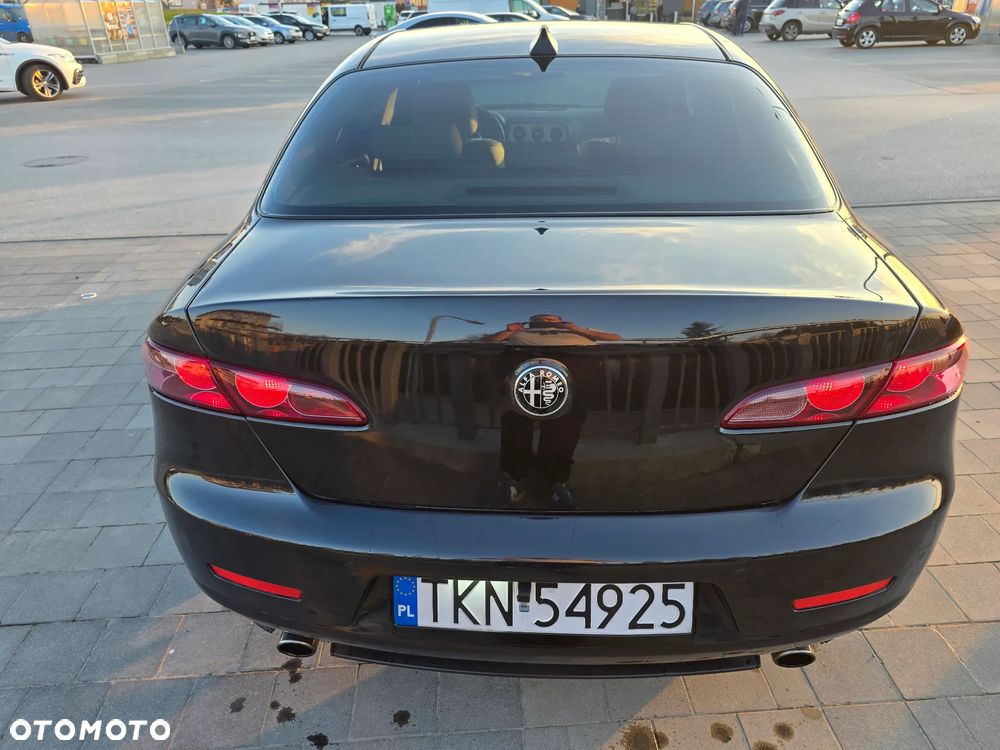 Alfa Romeo 159 2.4 JTDM 20V DPF Q-Tronic Distinctive - 6