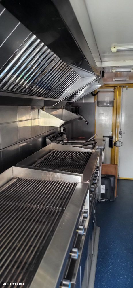 Mercedes-Benz Sprinter - 5