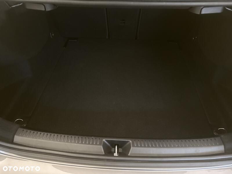 Mercedes-Benz Klasa A 200 AMG Line 7G-DCT - 22