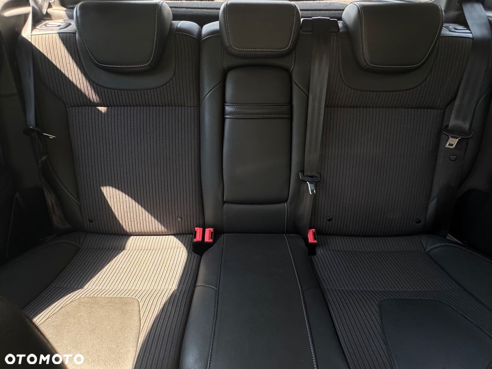 Ford Focus 1.0 EcoBoost Start-Stopp-System SYNC Edition - 27