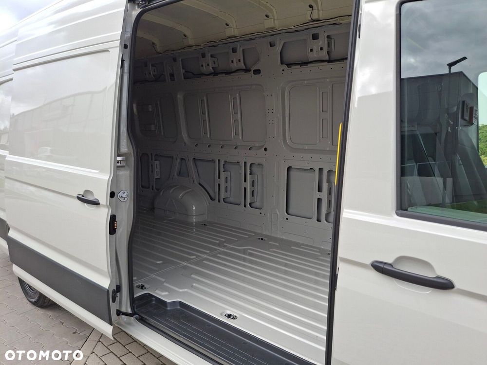 Volkswagen Crafter - 14