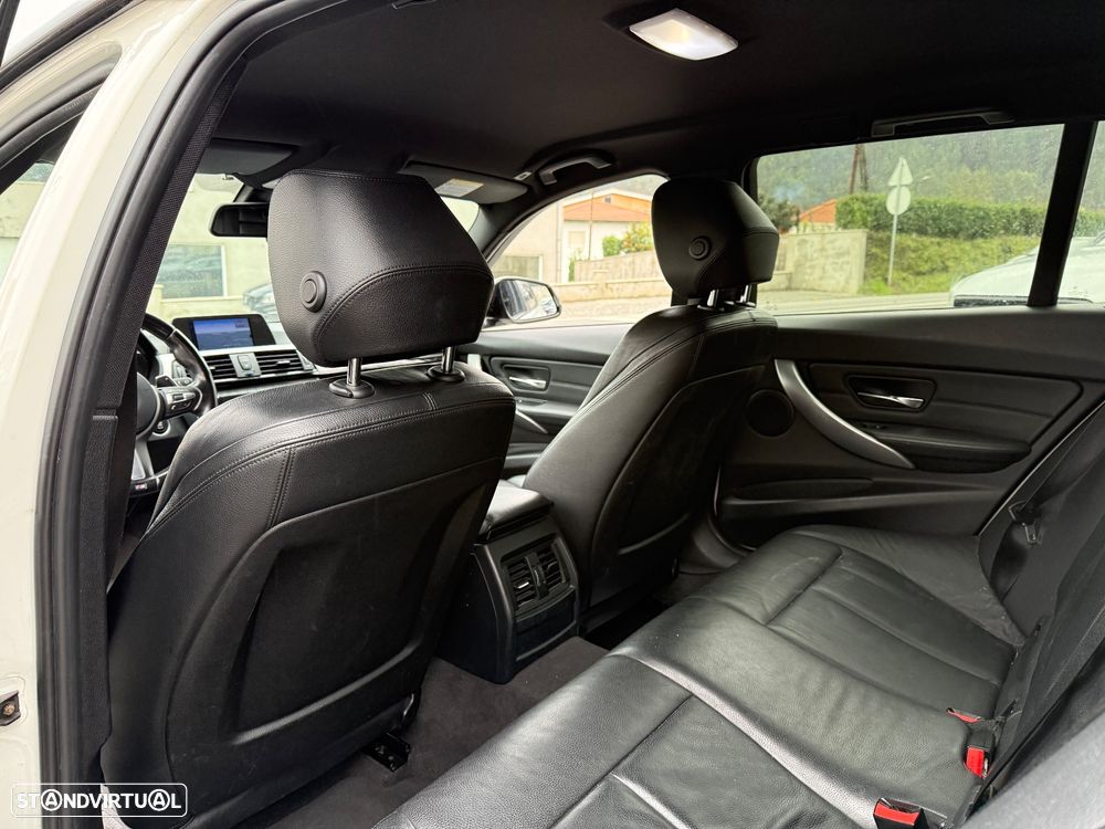 BMW 320 d Auto Pack M - 7