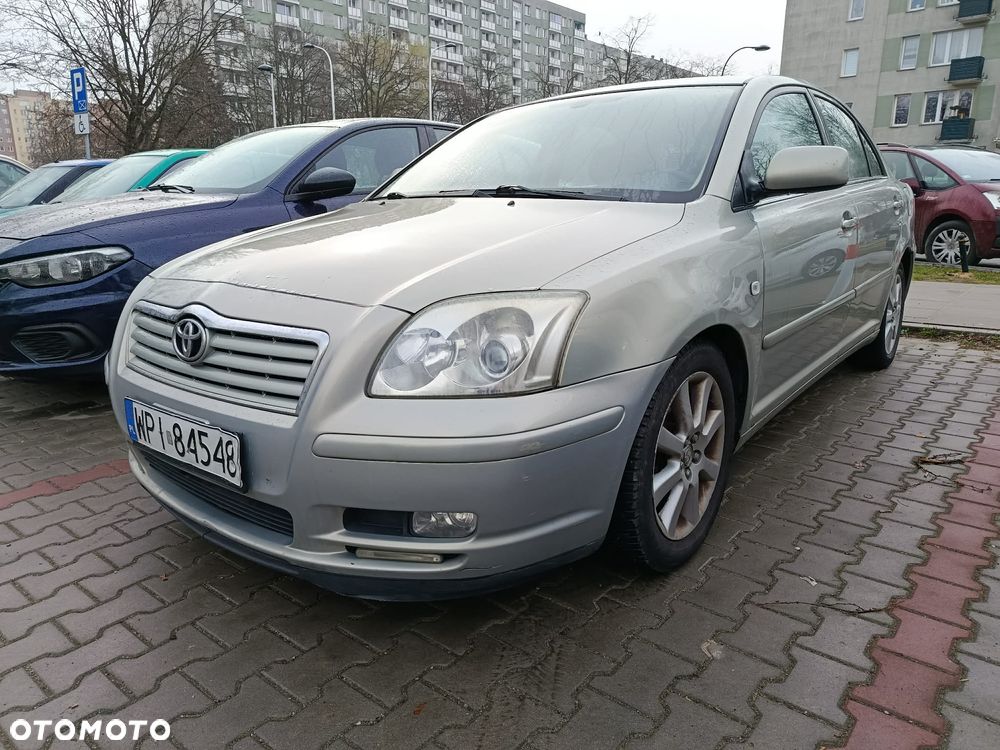 Toyota Avensis - 6