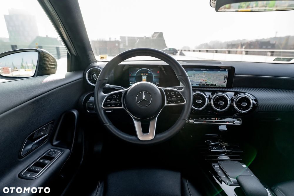 Mercedes-Benz Klasa A 180 Style 7G-DCT - 13