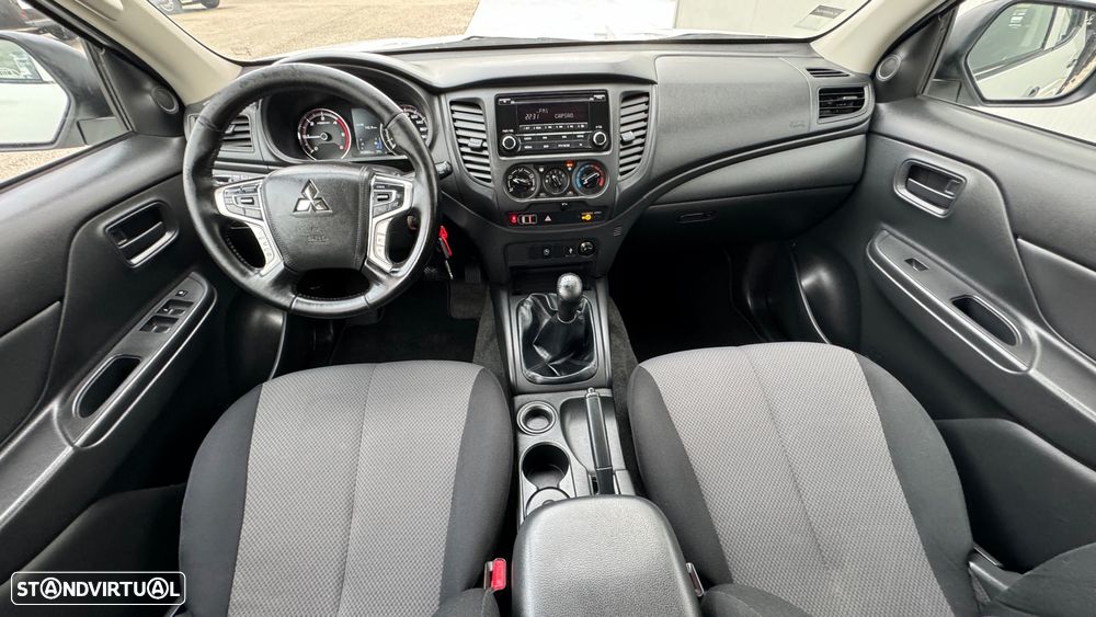 Mitsubishi L-200 Cabine dupla 4X2 - 2