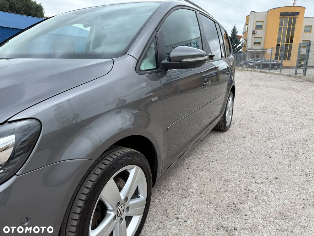 Volkswagen Touran 2.0 TDI DPF STYLE - 13