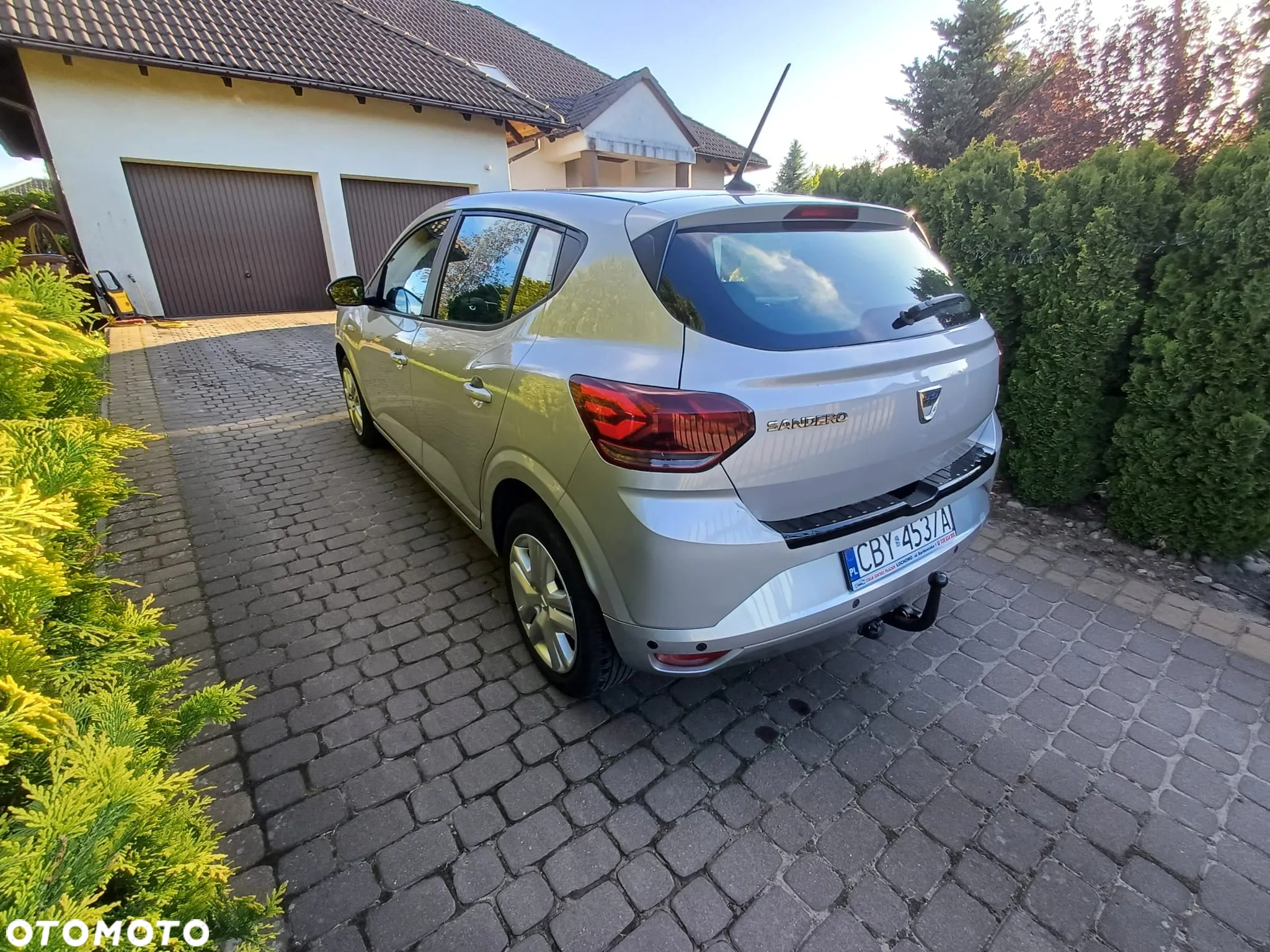 Dacia Sandero 1.0 TCe Laureate S&S - 8