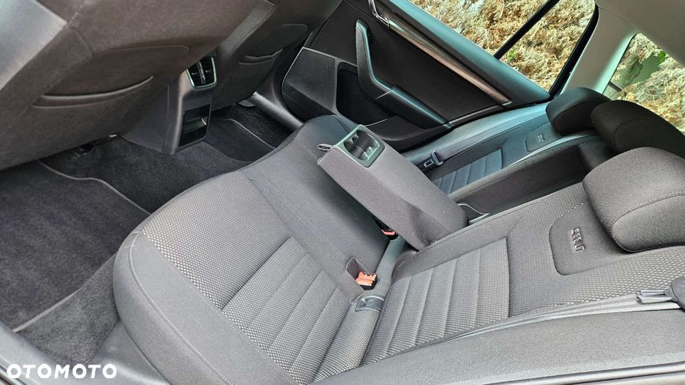 Skoda Octavia - 23