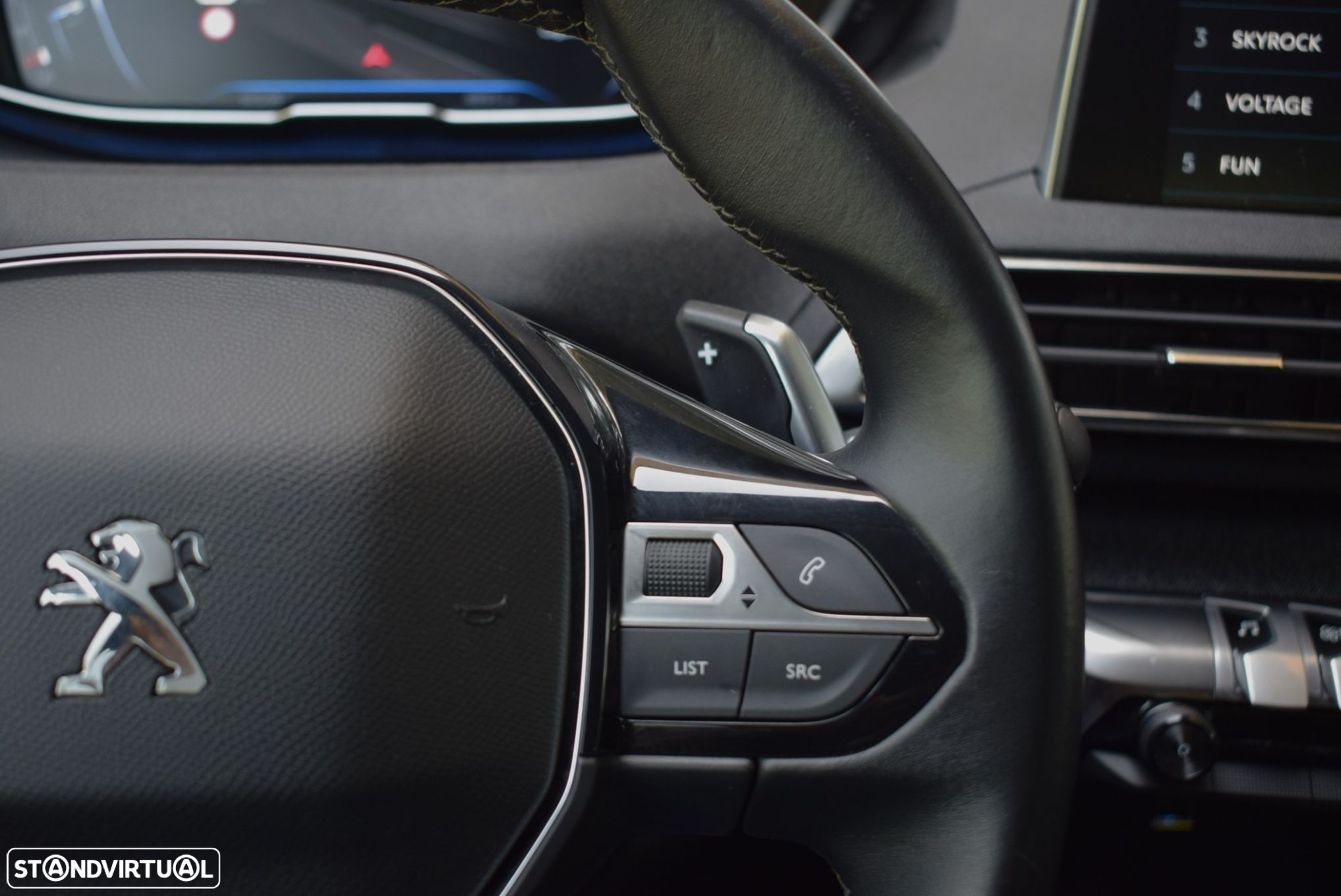 Peugeot 3008 1.2 PureTech Allure EAT8 - 18