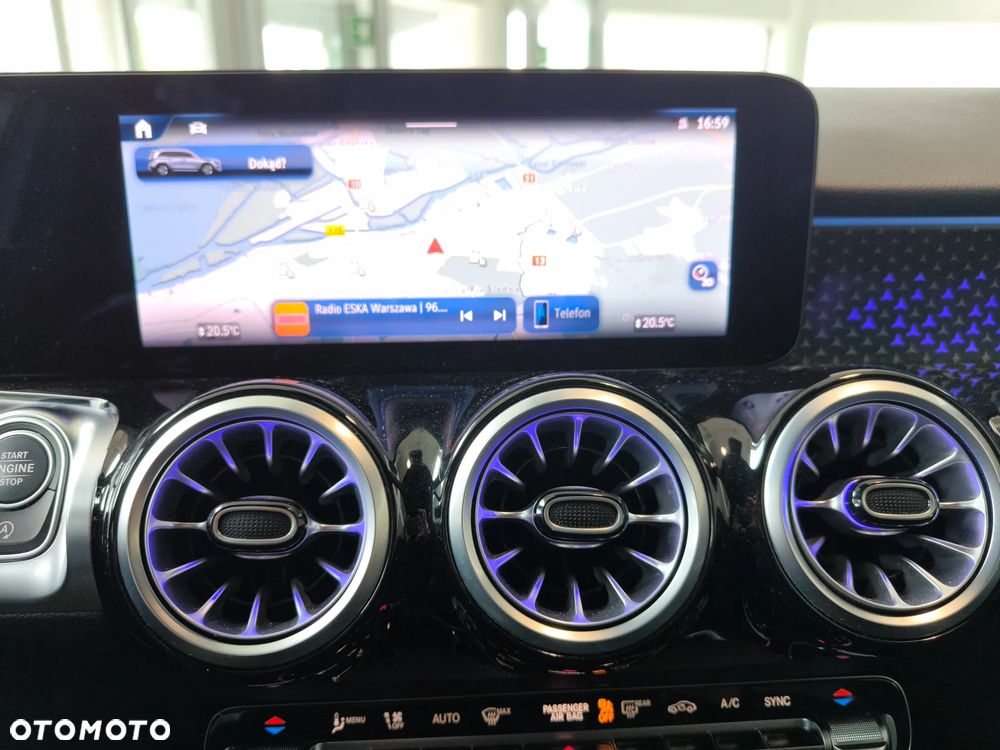 Mercedes-Benz GLB 200 AMG Line 7G-DCT - 20