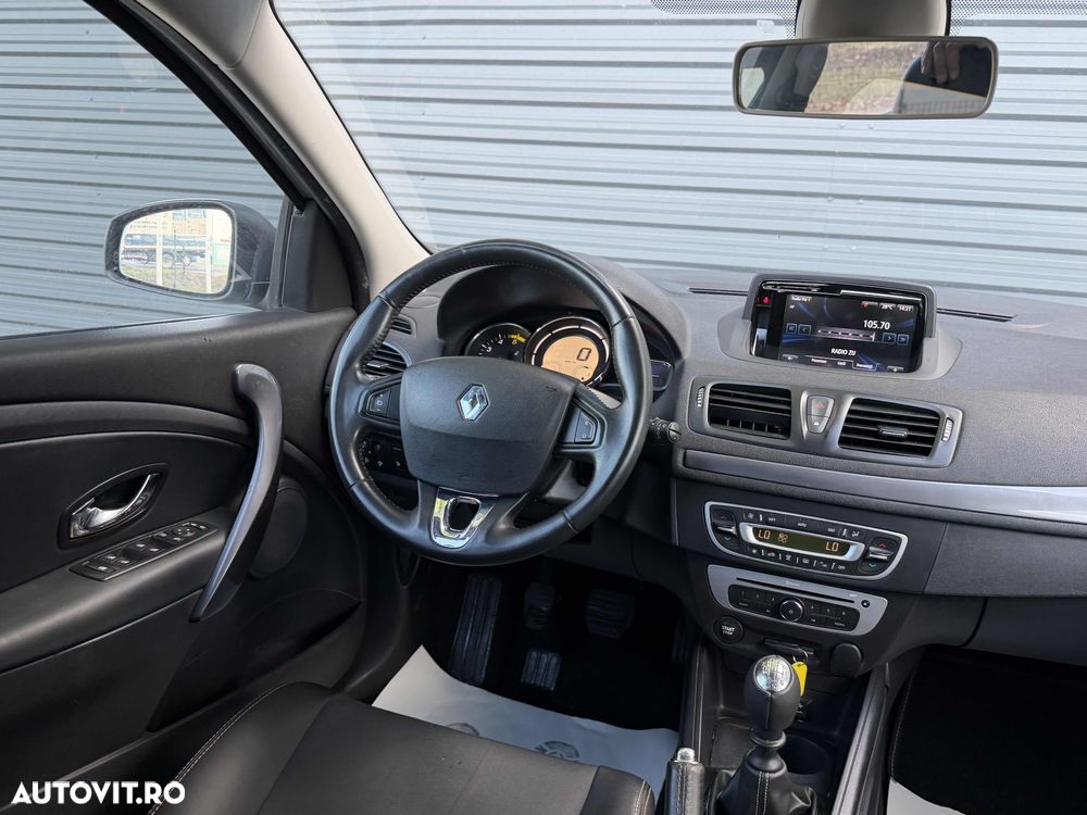 Renault Megane ENERGY dCi 110 EXPERIENCE - 9