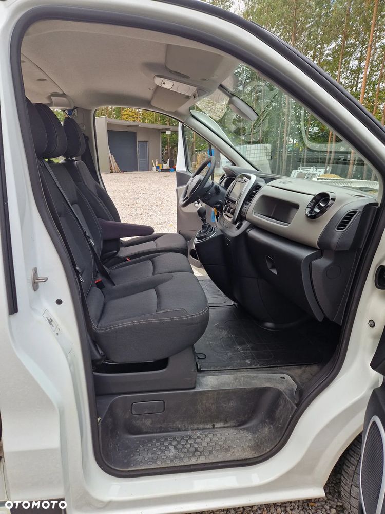 Renault Trafic - 16
