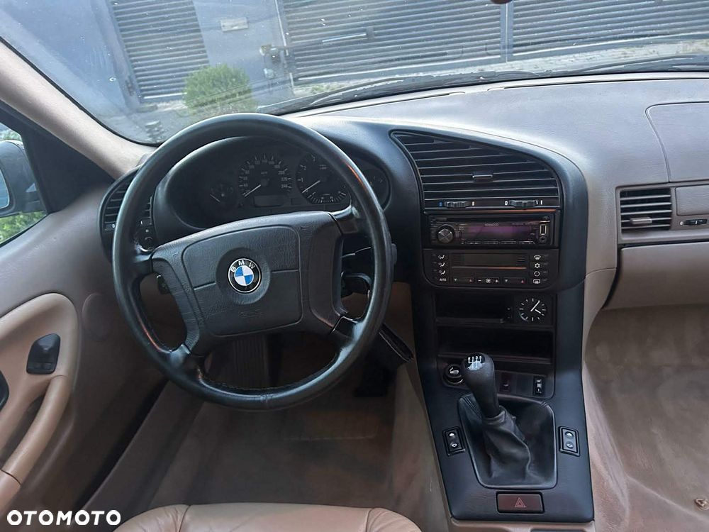 BMW Seria 3 - 18