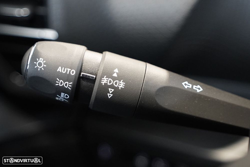 Citroën C5 X 1.6 Hybrid Shine e-EAT8 - 16