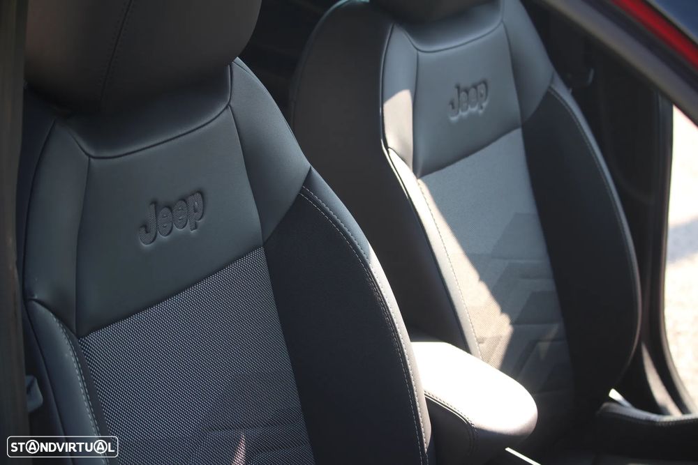 Jeep Avenger 1.2 GSE T3 Summit - 26