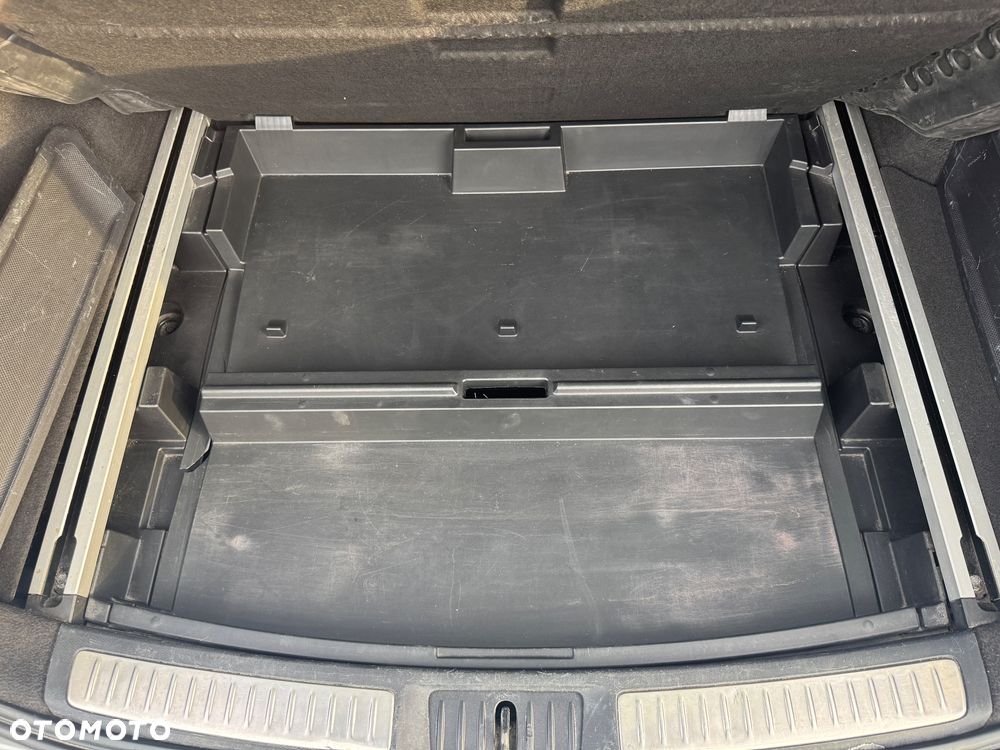 Toyota Avensis 2.0 D-4D Platinium - 29