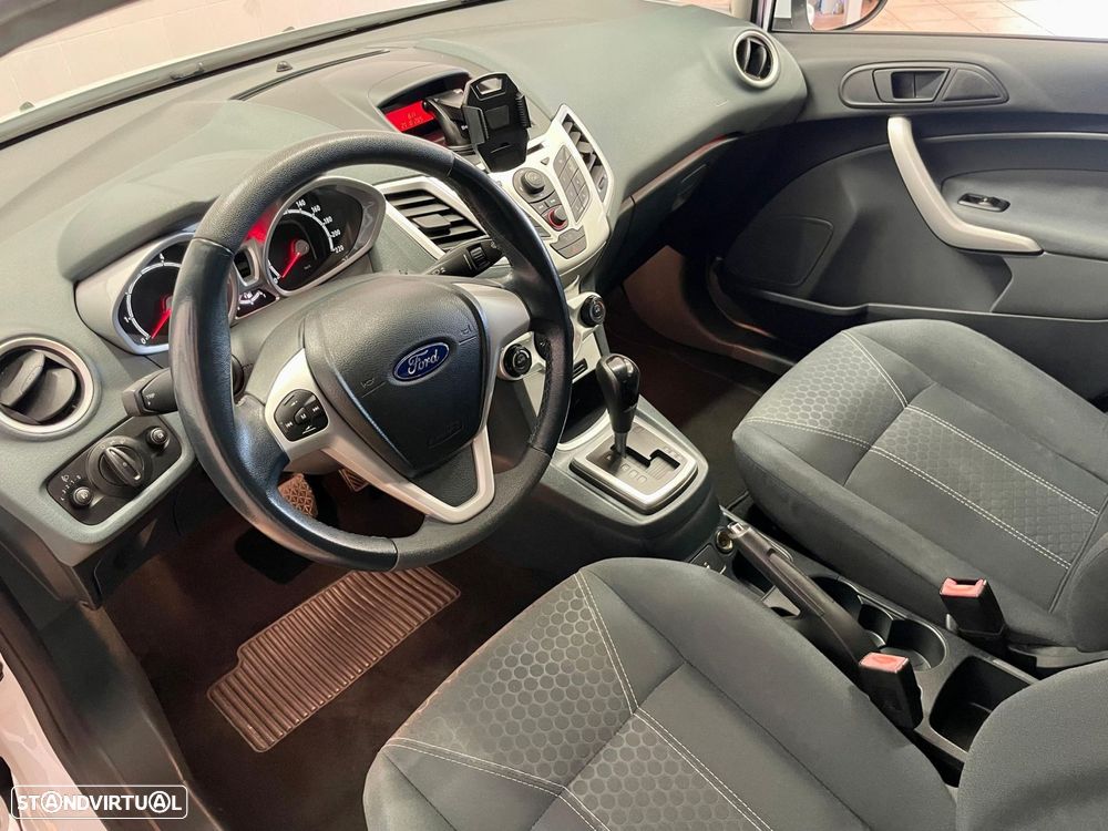 Ford Fiesta 1.4 Titanium Aut. - 16