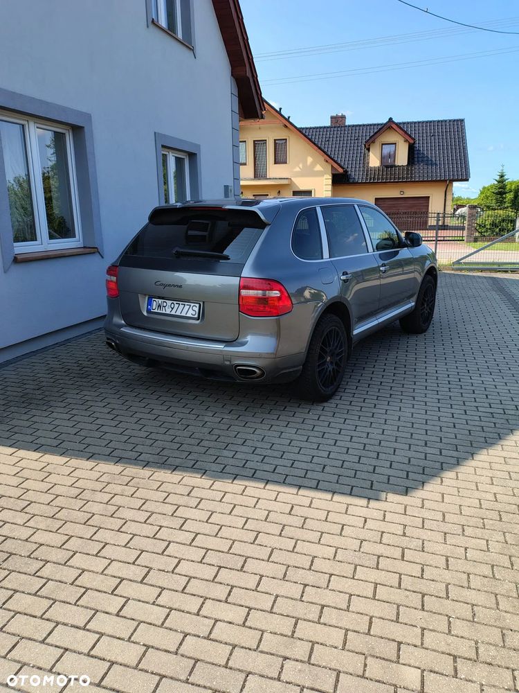 Porsche Cayenne - 14