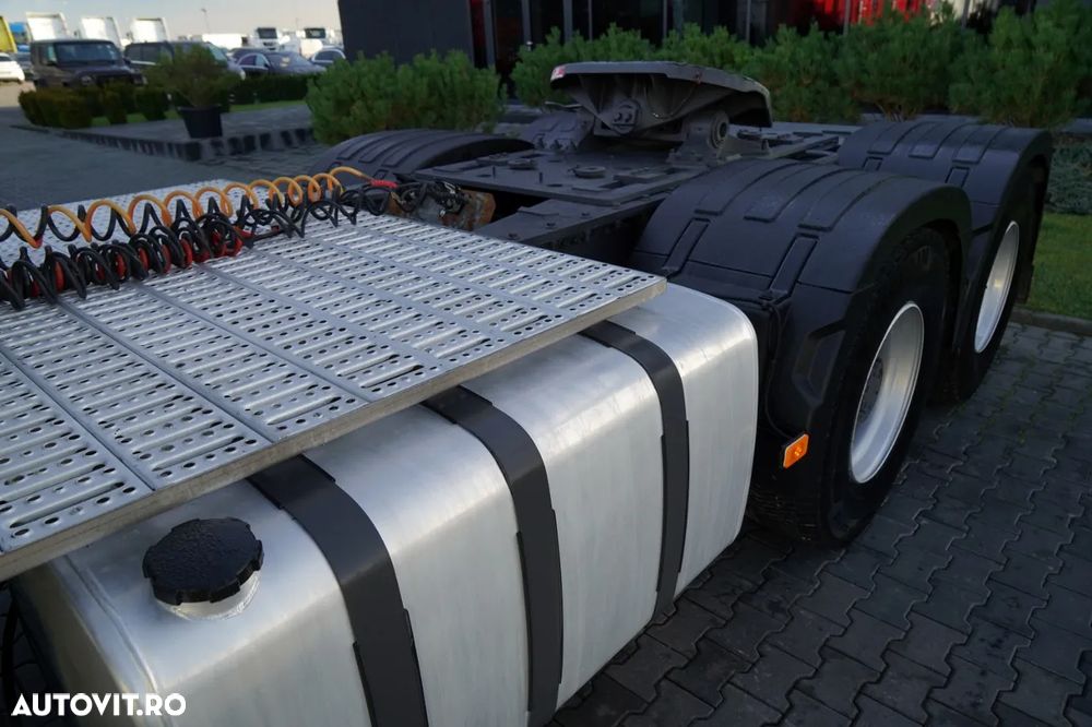 Volvo FH 16 / 660 / 6x4 / GVM: 180.000 KG!! / RETARDER / EURO 6 / I-PARK COOL - 11