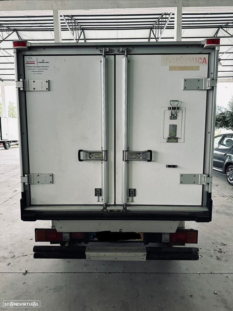 Nissan Pick Up 2.5 D King Cab - 4