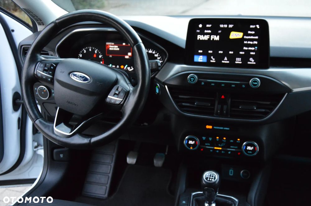 Ford Focus 1.5 EcoBoost STart-Stopp-System TITANIUM - 17