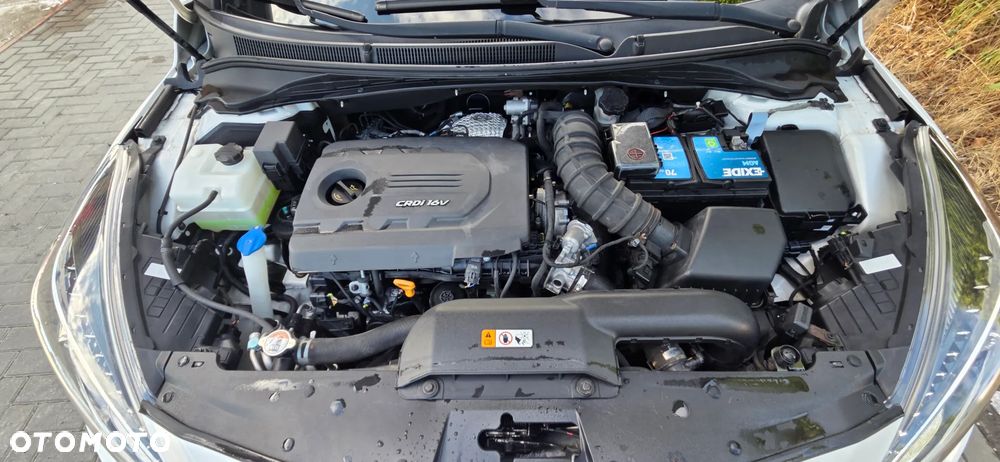 Hyundai i40 Kombi 1.7 CRDi DCT Premium - 41