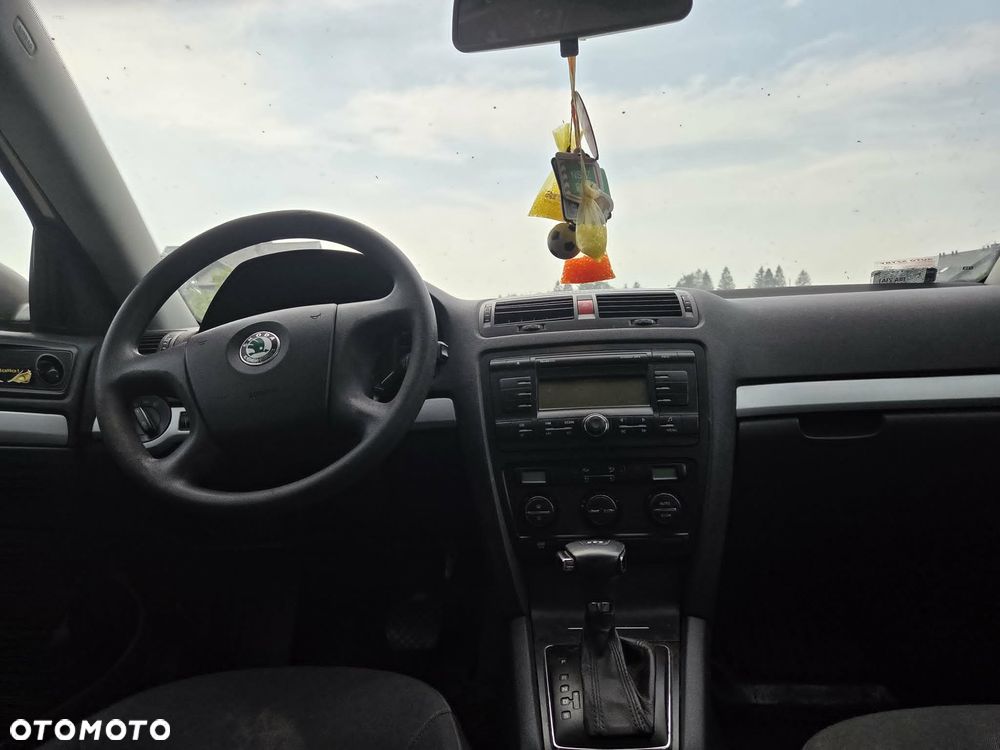 Skoda Octavia 1.9 TDI Elegance DSG - 5