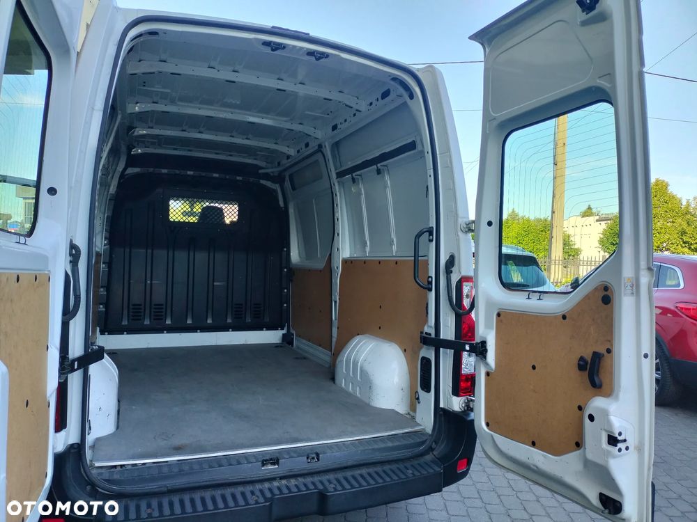 Nissan NV400 - 31