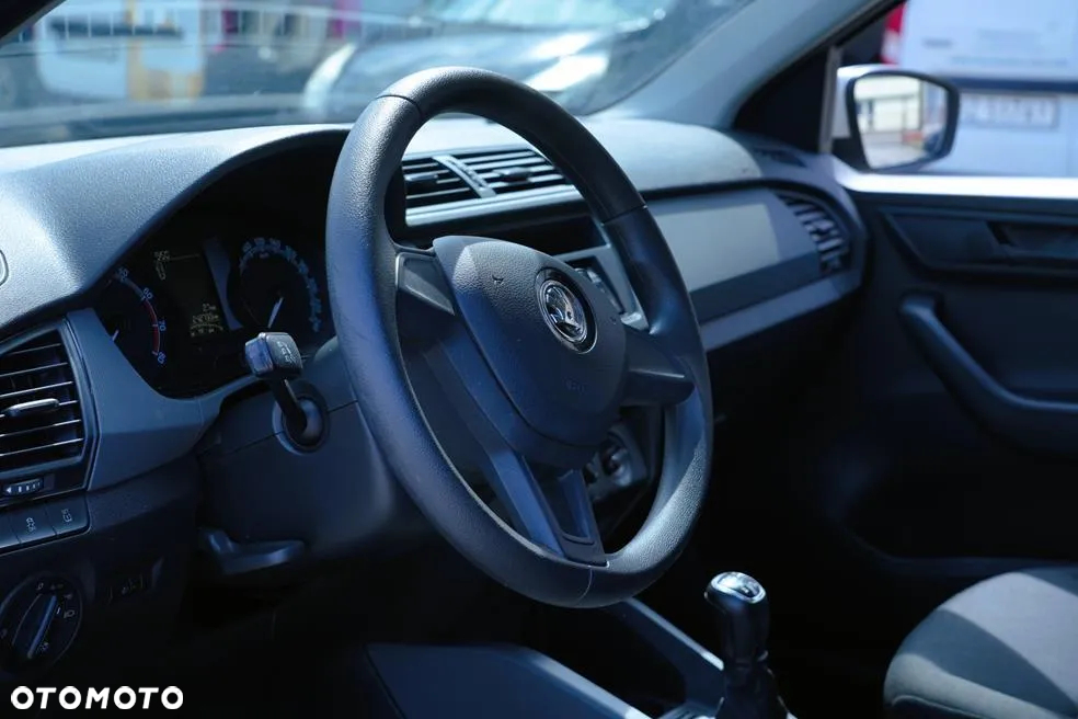 Škoda Fabia - 18