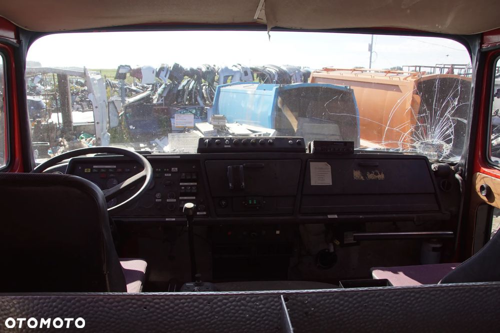 Auto na części - Magirus-Deutz 170D11 FA 8.4 188 KM F6L413 1978R Silnik Skrzynia Drzwi Zabudowa Pompa Szyba Lampa Lusterko Deska Kokpit Licznik Fotel - 20