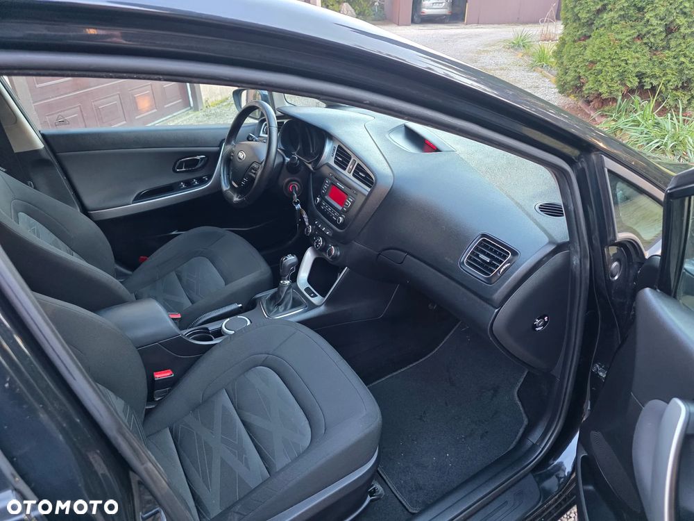Kia Ceed 1.4 CVVT ISG Dream-Team Edition - 8