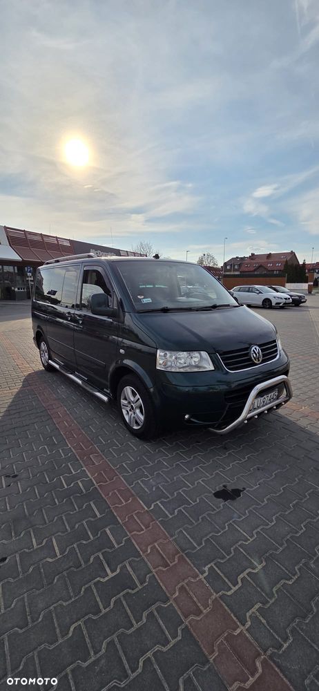 Volkswagen Multivan - 10