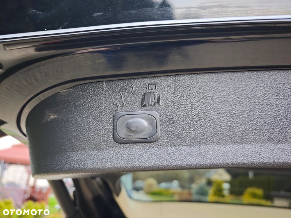 Ford Kuga 2.0 TDCi 4x4 Titanium - 19