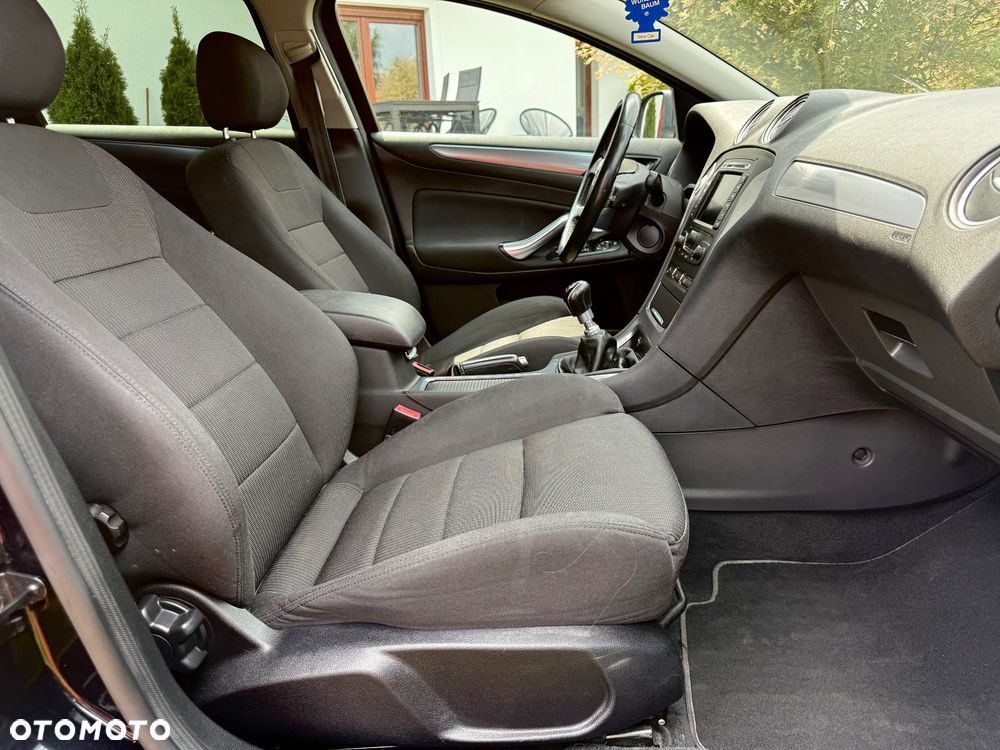 Ford Mondeo 2.0 TDCi Titanium - 15