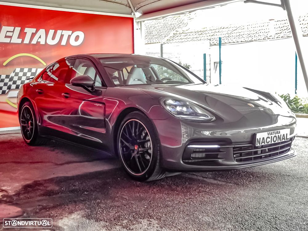 Porsche Panamera 4 E-Hybrid - 3