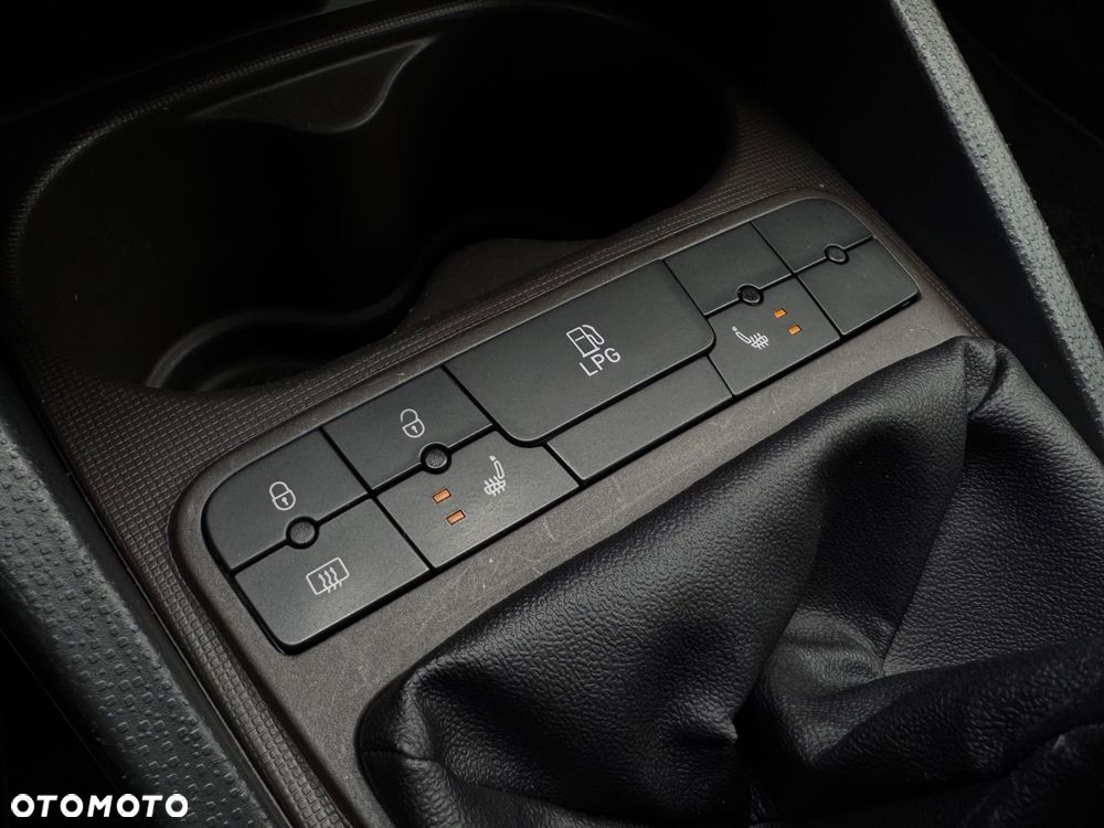 Seat Ibiza ver-1-6-16v-style - 19