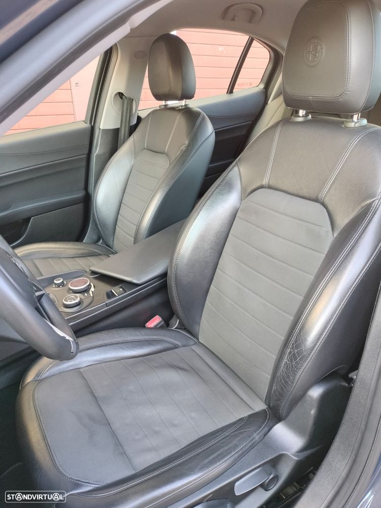 Alfa Romeo Giulia 2.2 D Super - 9