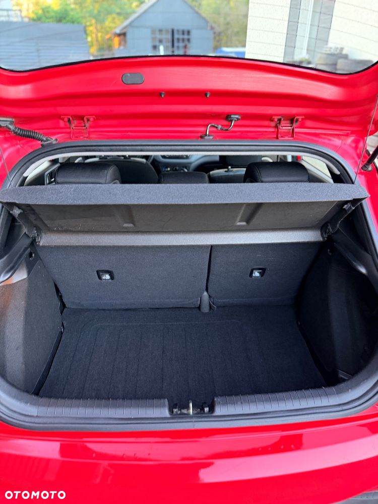 Hyundai i20 1.2 Intro Edition - 16