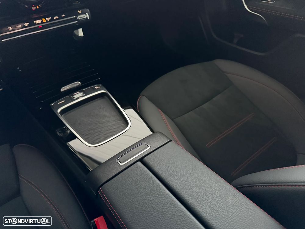 Mercedes-Benz A 180 7G-DCT AMG Line - 31