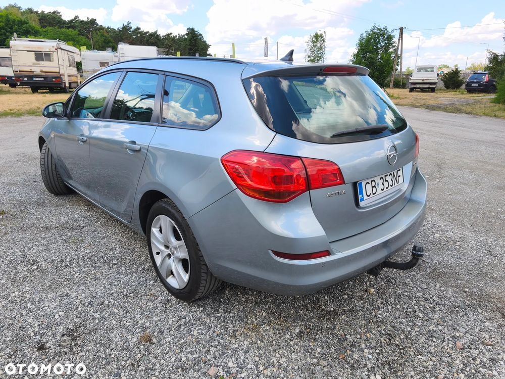 Opel Astra 1.7 CDTI Cosmo - 2