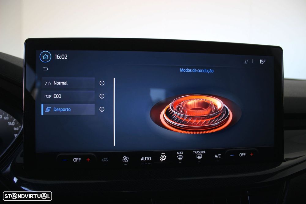 Ford Focus 1.0 EcoBoost MHEV ST-Line - 30