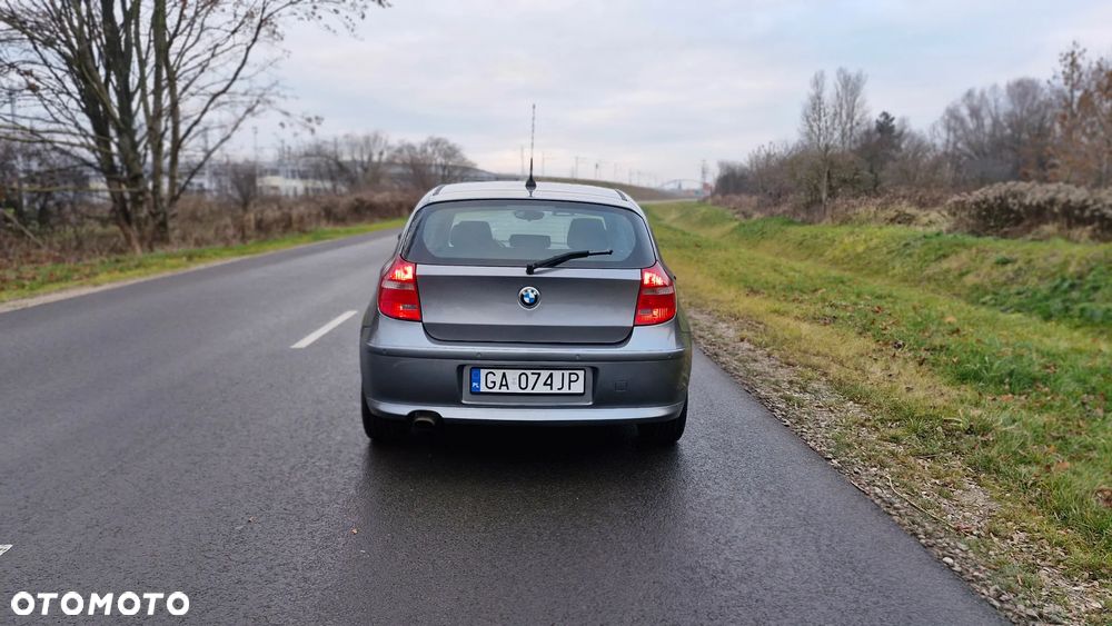 BMW Seria 1 118d DPF - 5