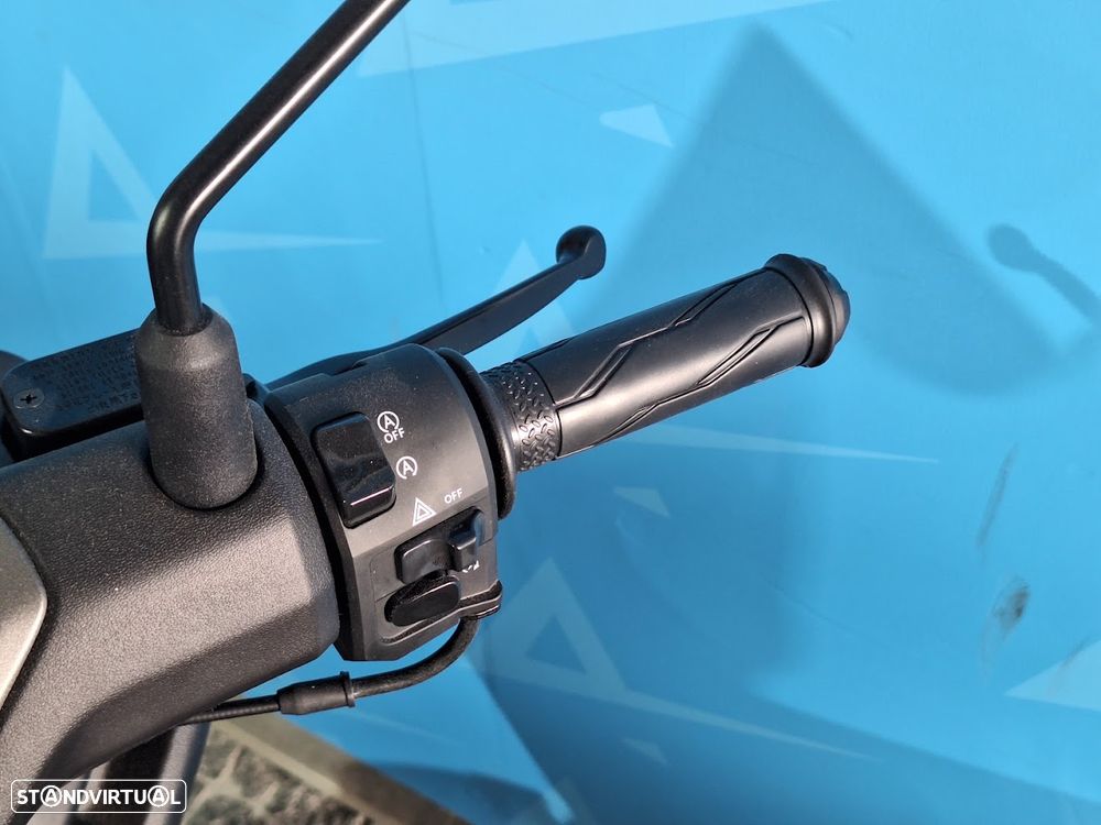 Yamaha NMAX 125 - 9