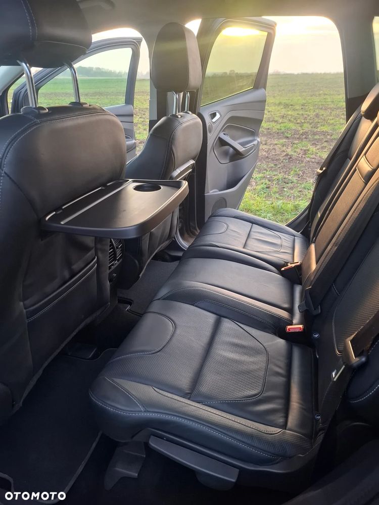 Ford Kuga 2.0 TDCi 4WD Titanium Plus - 24