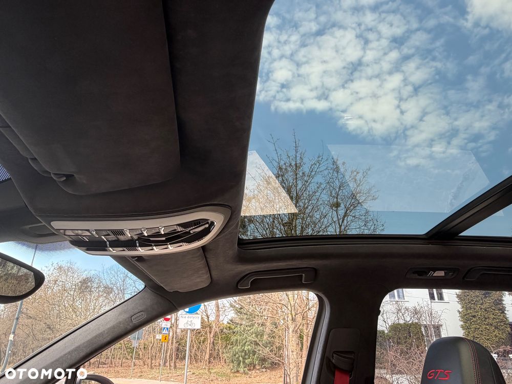 Porsche Cayenne - 13
