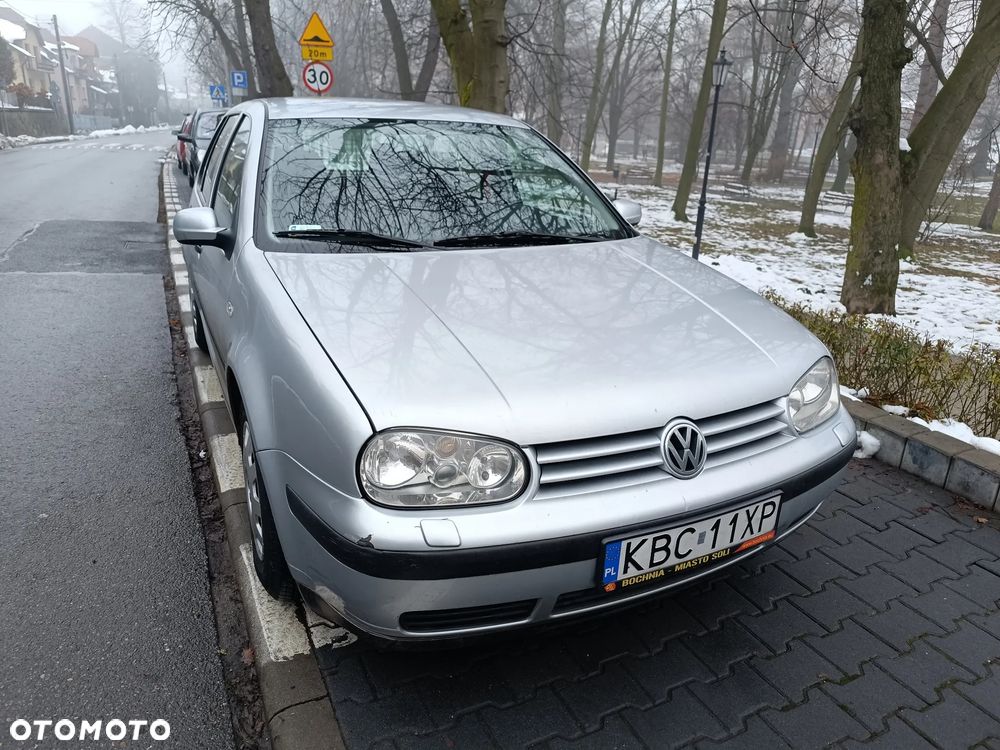 Volkswagen Golf 1.6 - 1