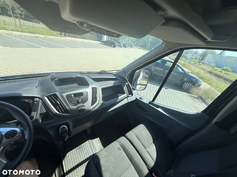 Ford Transit - 10