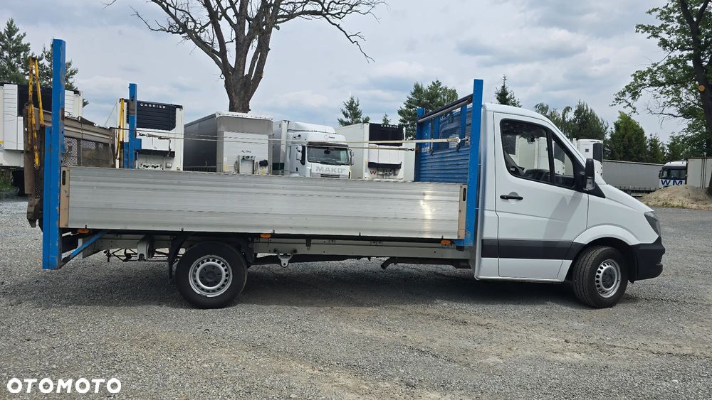 Mercedes-Benz Sprinter - 4